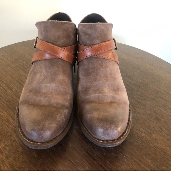 Born Kelle ankle boot in distressed taupe leather (7.5) - Picture 2 of 8